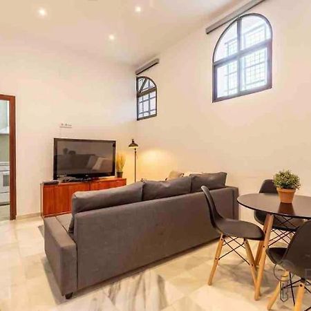 Luxury Apartamento Sevilla Centro -Triana Bagian luar foto