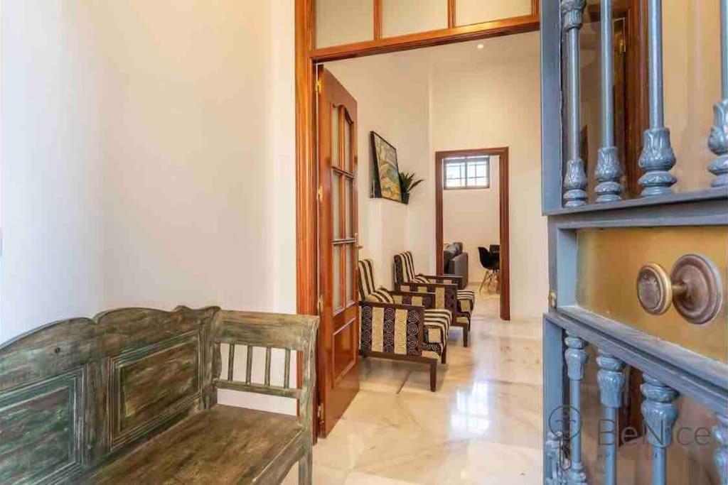 Luxury Apartamento Sevilla Centro -Triana Bagian luar foto
